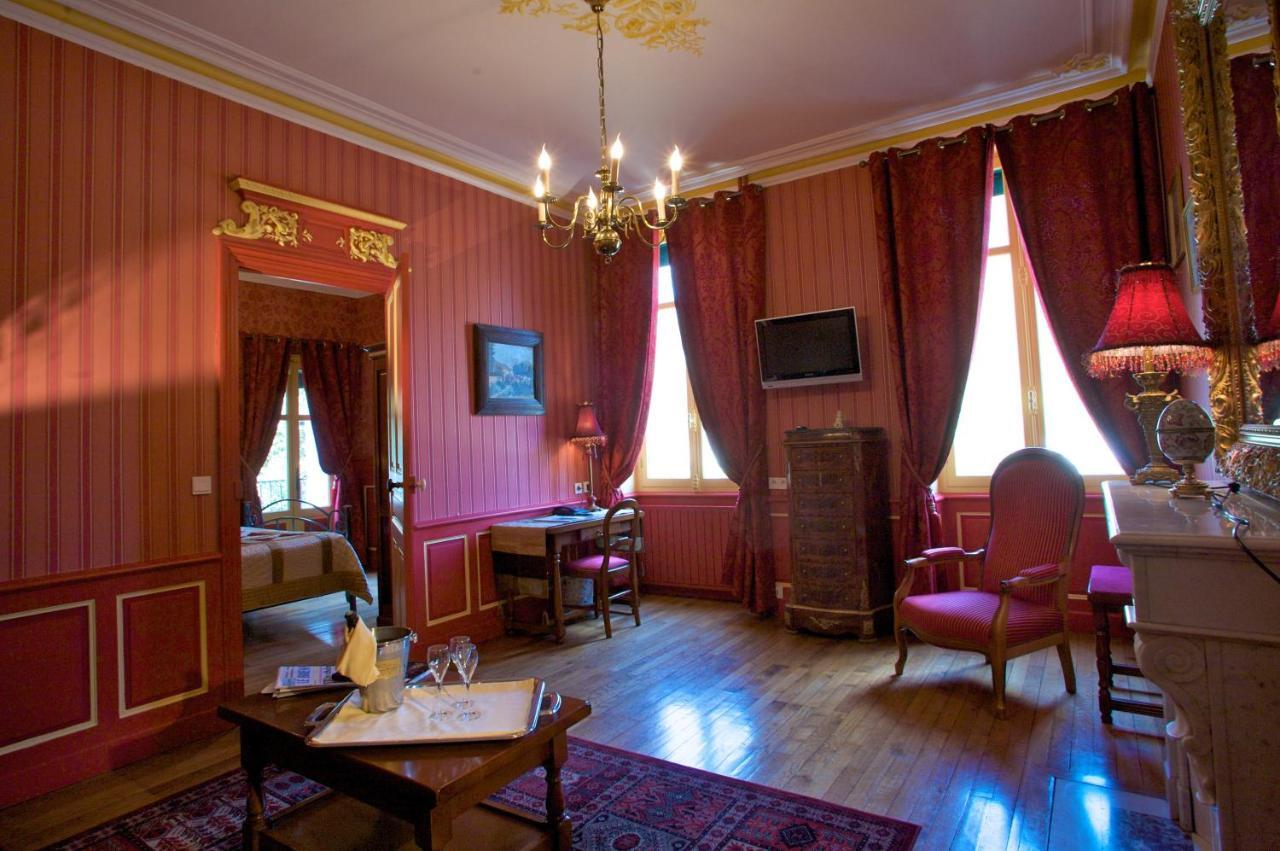Chateau De Challanges Beaune  Room photo